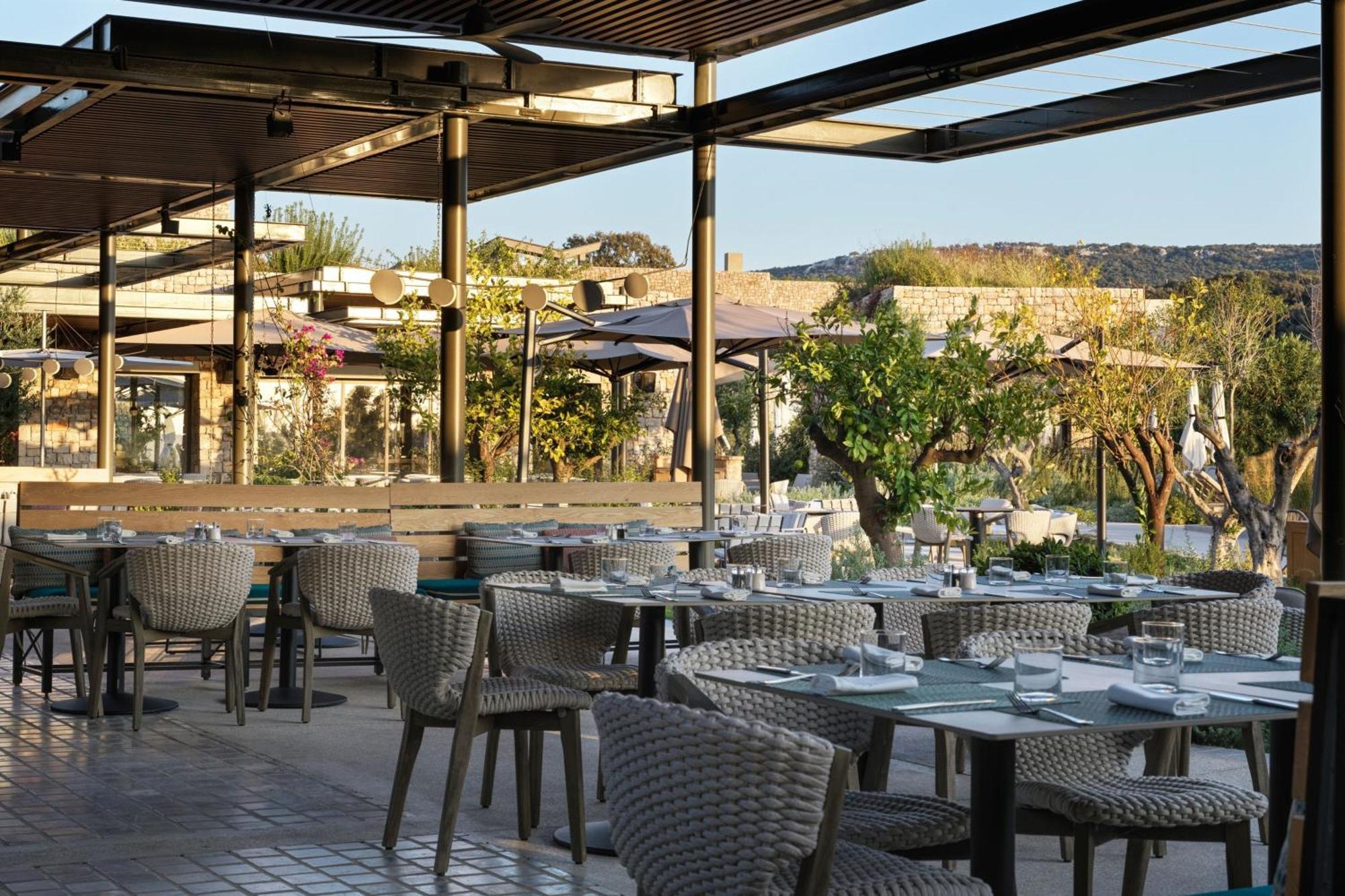 W Costa Navarino (Adults Only) Pülosz Kültér fotó