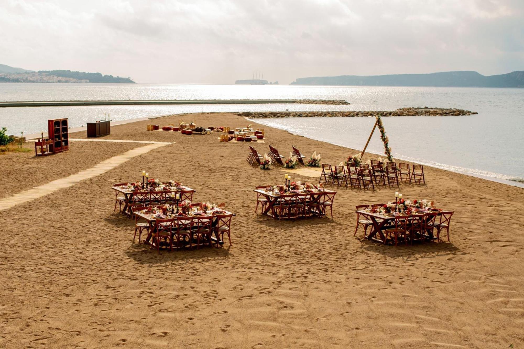 W Costa Navarino (Adults Only) Pülosz Kültér fotó